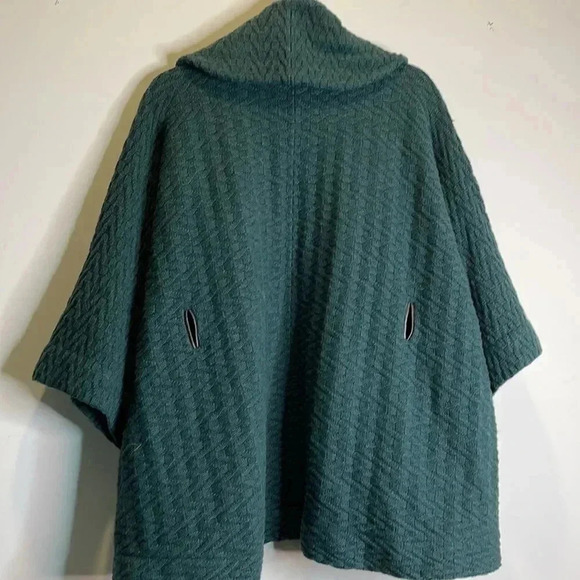Lands’end Green Sweater Cape - Picture 9 of 12